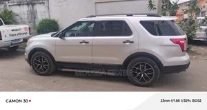 Ford Explorer Limited 4dr 4x4 (3.5L 6cyl 6A) 2012 Argenté