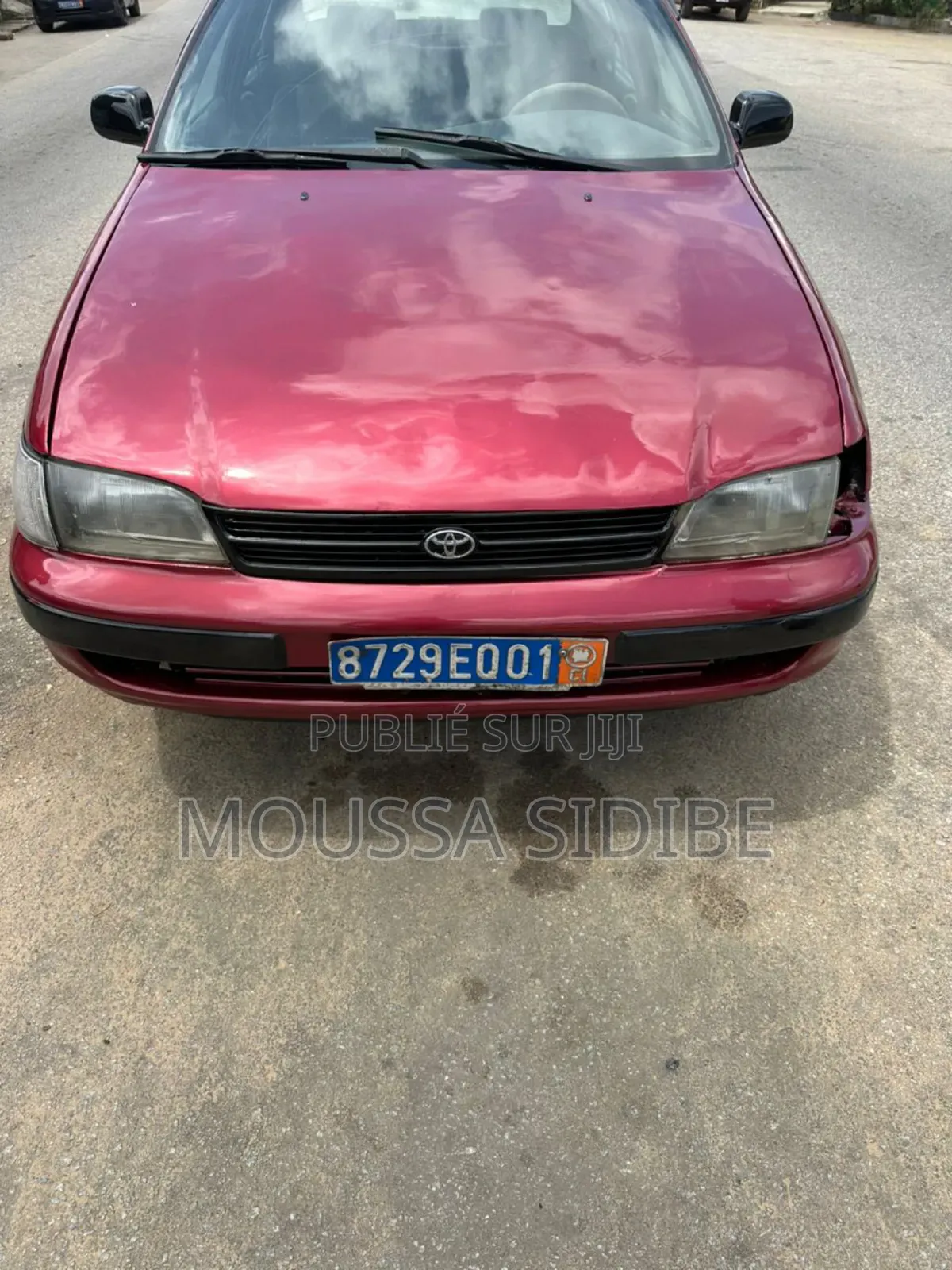 Toyota Corolla 1.9 D Sedan 2000 Rouge