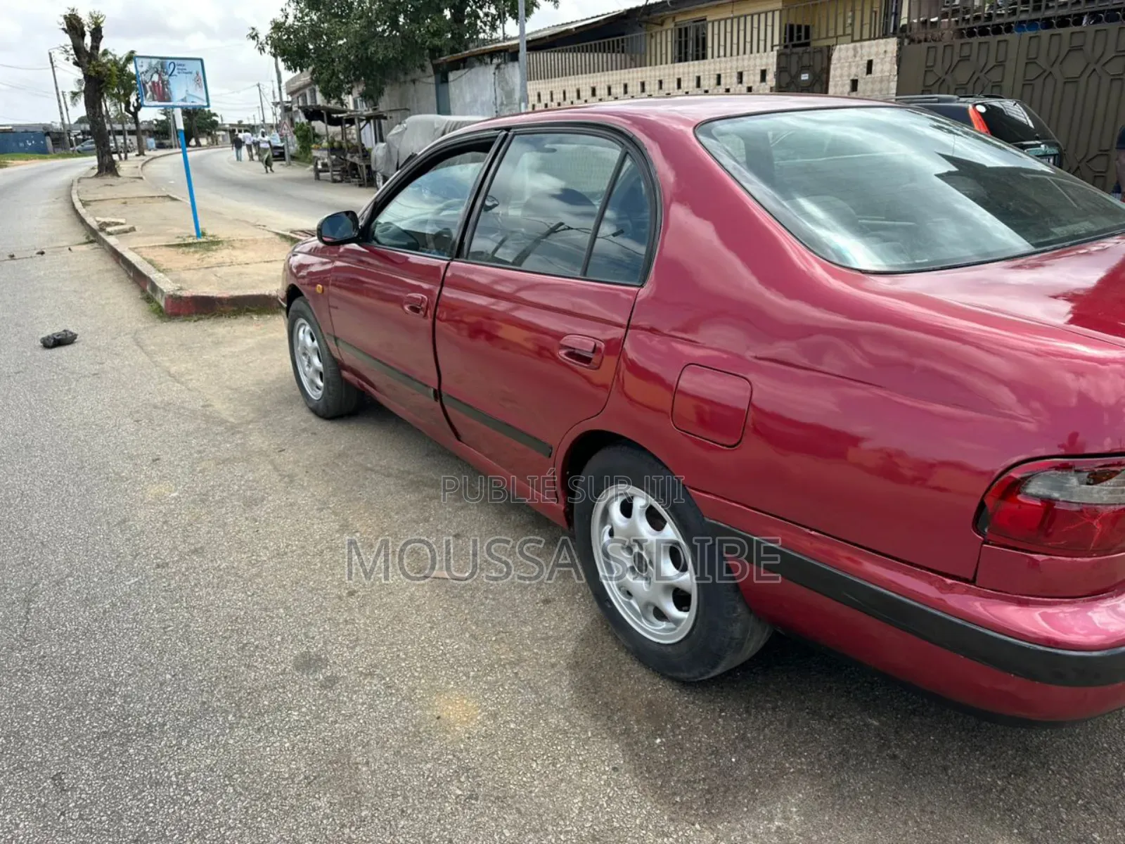 Toyota Corolla 1.9 D Sedan 2000 Rouge