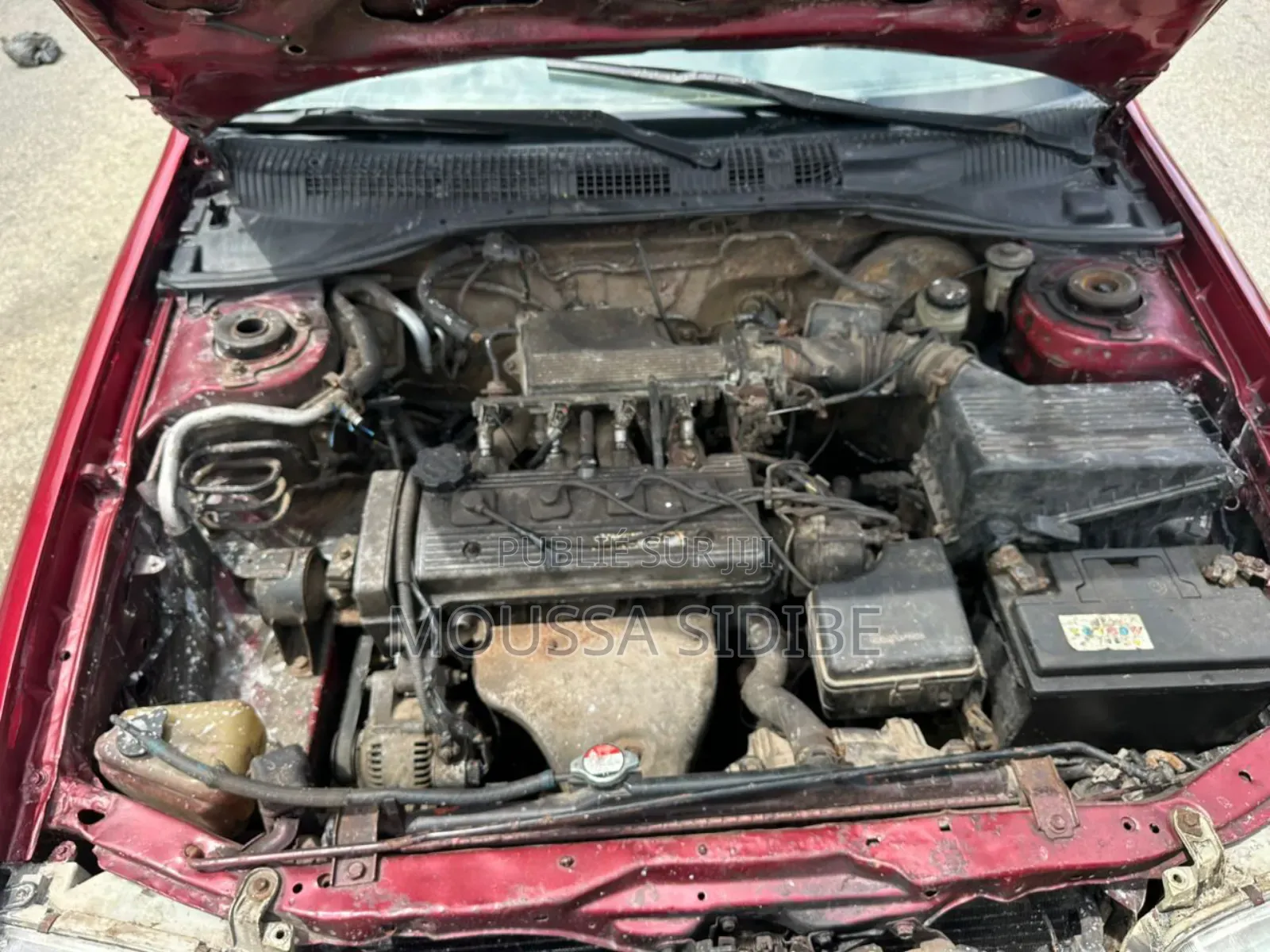 Toyota Corolla 1.9 D Sedan 2000 Rouge