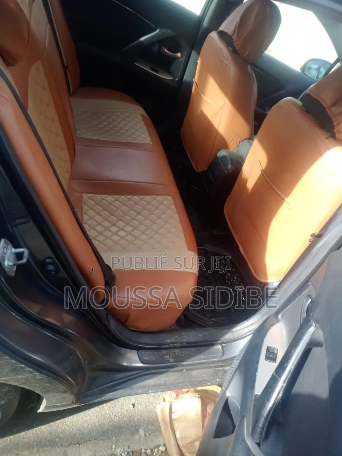 Toyota Avensis 2.0 Advanced 2011 Gris