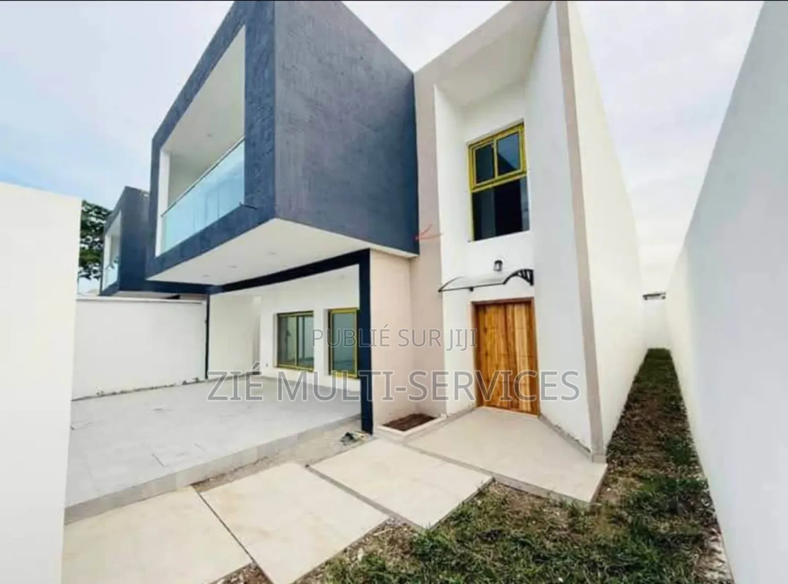 6chbre Duplex dans Zié Multi-Service, Bingerville à Vendre