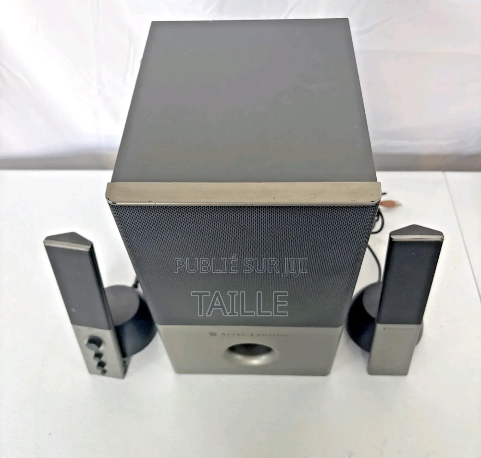 Caisson De Basse ( Subwoofer )
