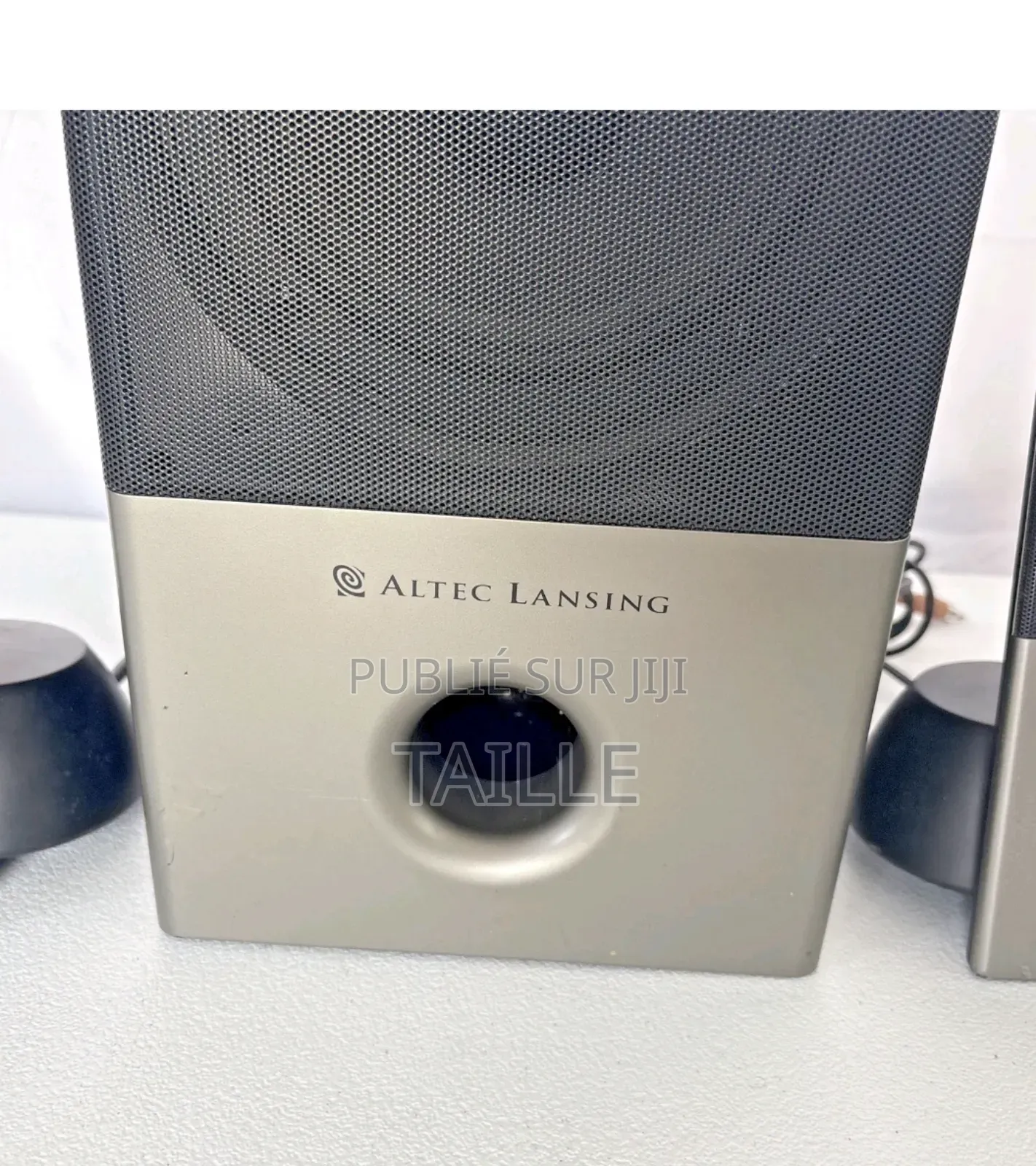 Caisson De Basse ( Subwoofer )