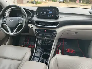 Hyundai Tucson Ultimate 2021 Gris