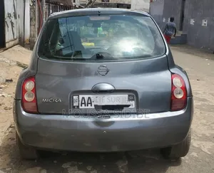 Nissan Micra 2005 Gris