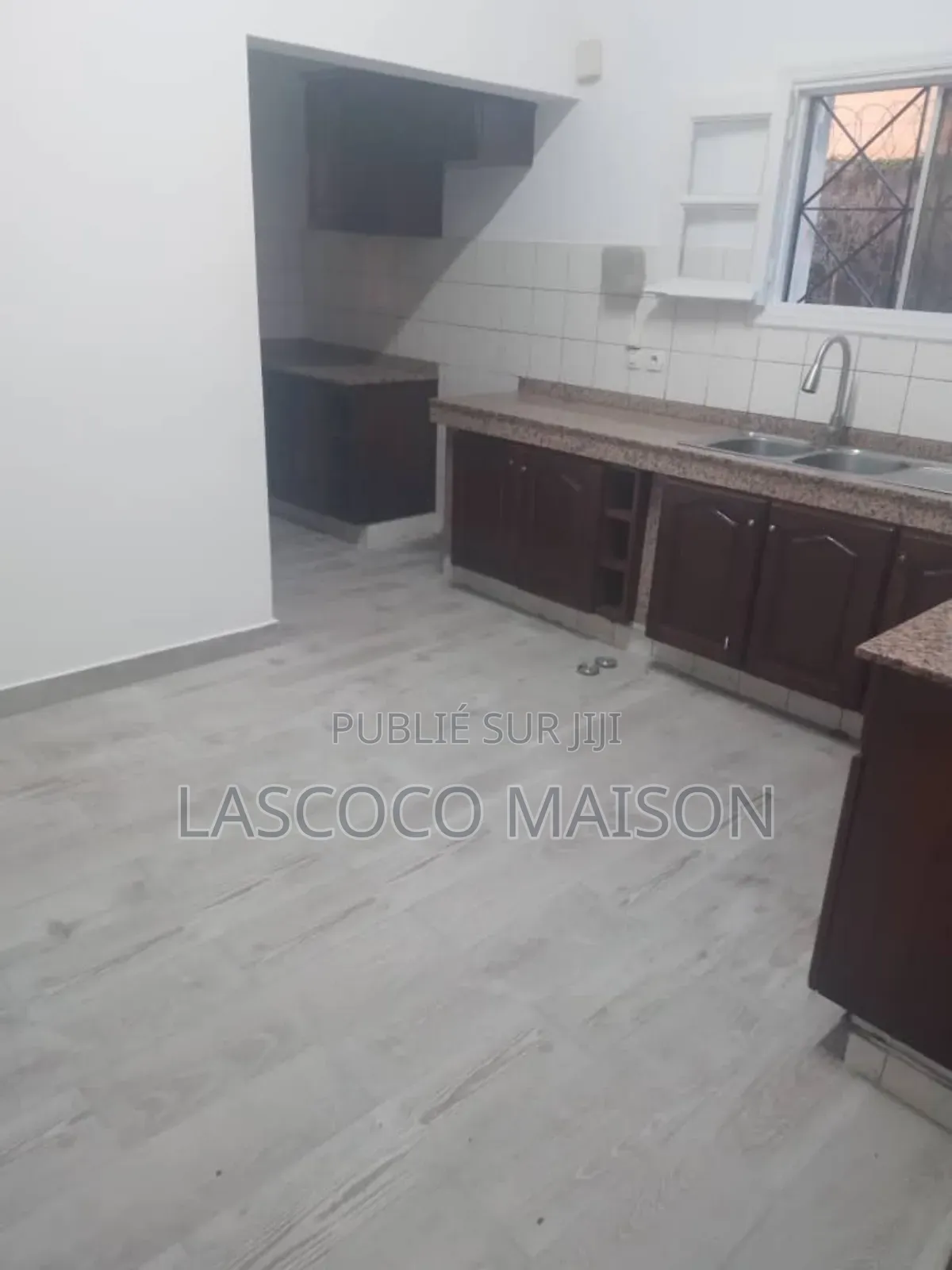 5chbre Duplex dans Lascoco, Cocody à Louer