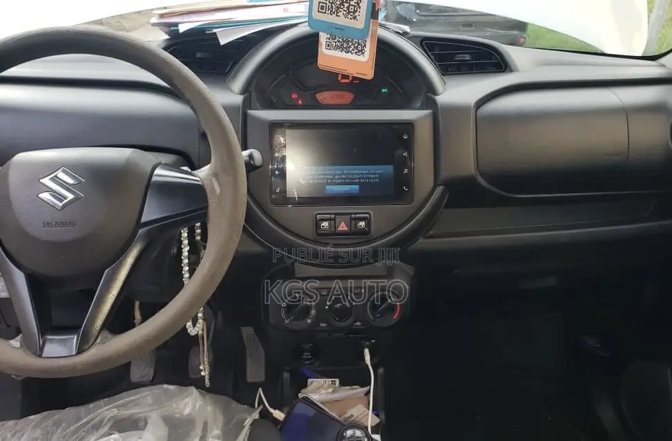 Suzuki S-Presso 2024 Gris