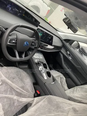 New Changan UNI-K 2.0 Petrol AWD 2024 Noir
