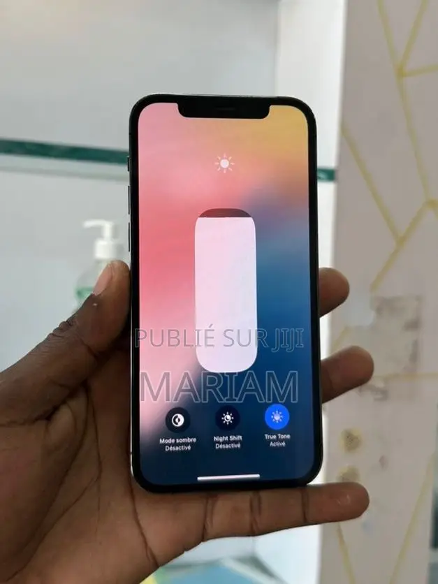 Neuf Pomme iPhone 12 Pro 128 GB Noir