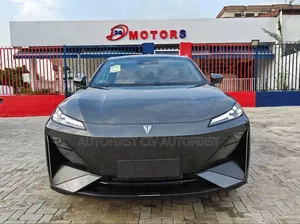 Photo - New Deepal S07 2024 Noir