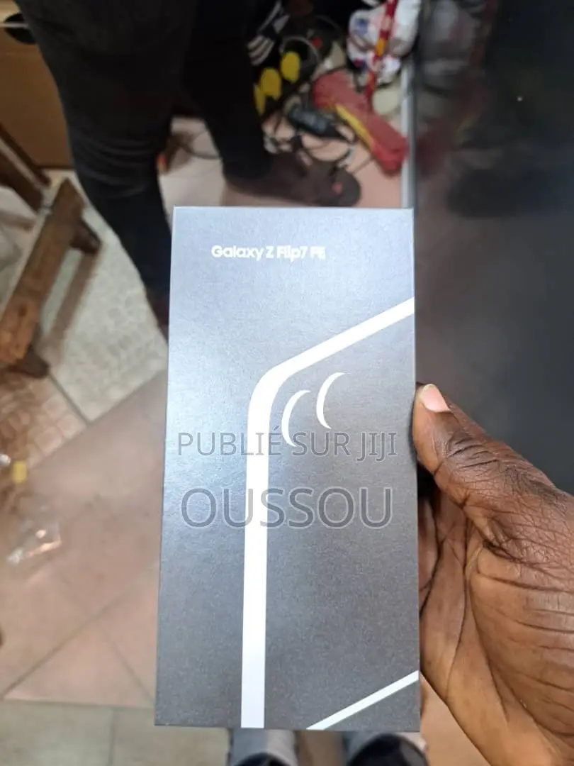 New Samsung Galaxy Z Flip7 256 GB Noir