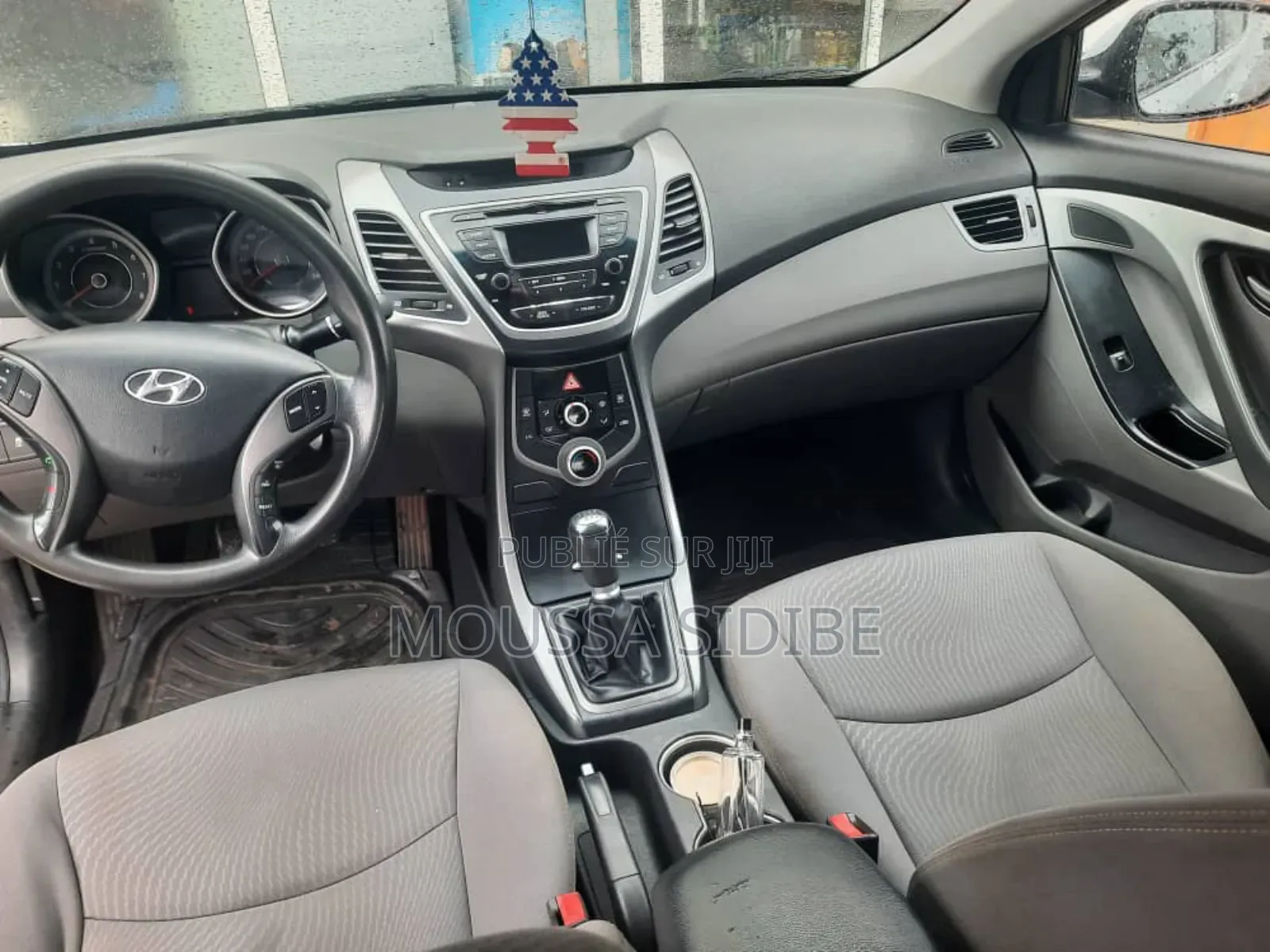 Hyundai Elantra SE 4dr Sedan (1.8L 4cyl 6A) 2015 Gris