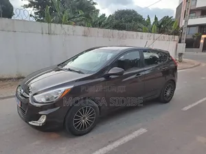 Hyundai Accent 2017 Gris