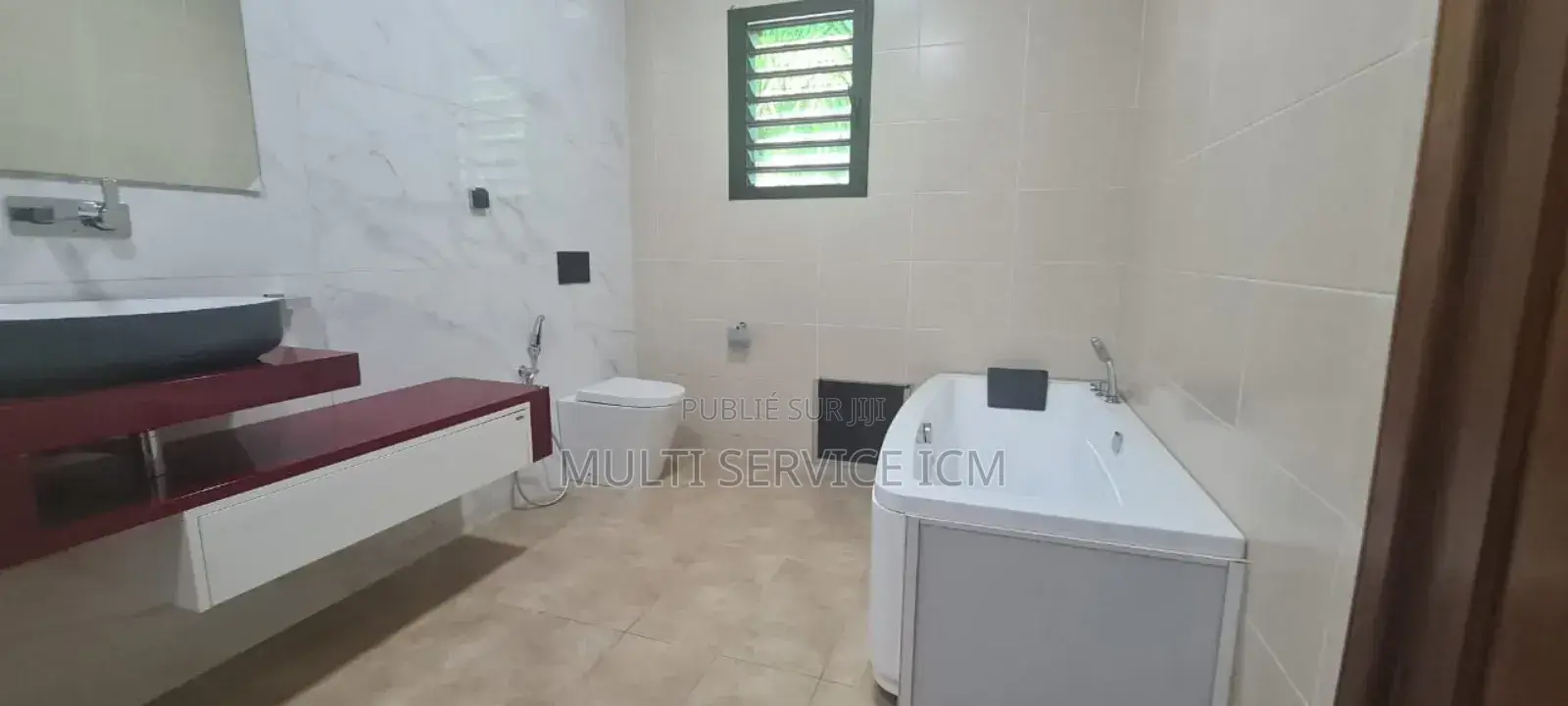 8chbre Duplex dans Ismaël Coulibaly, Cocody à Vendre