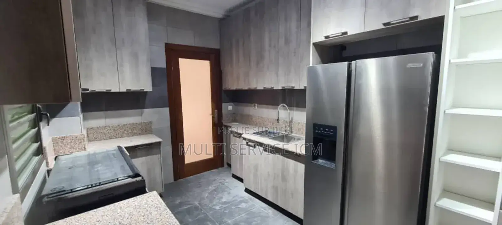 8chbre Duplex dans Ismaël Coulibaly, Cocody à Vendre