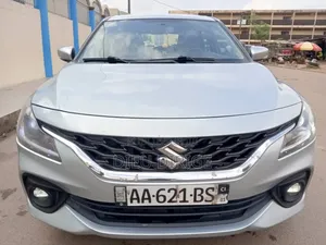 Photo - Suzuki Baleno 2023 Gris