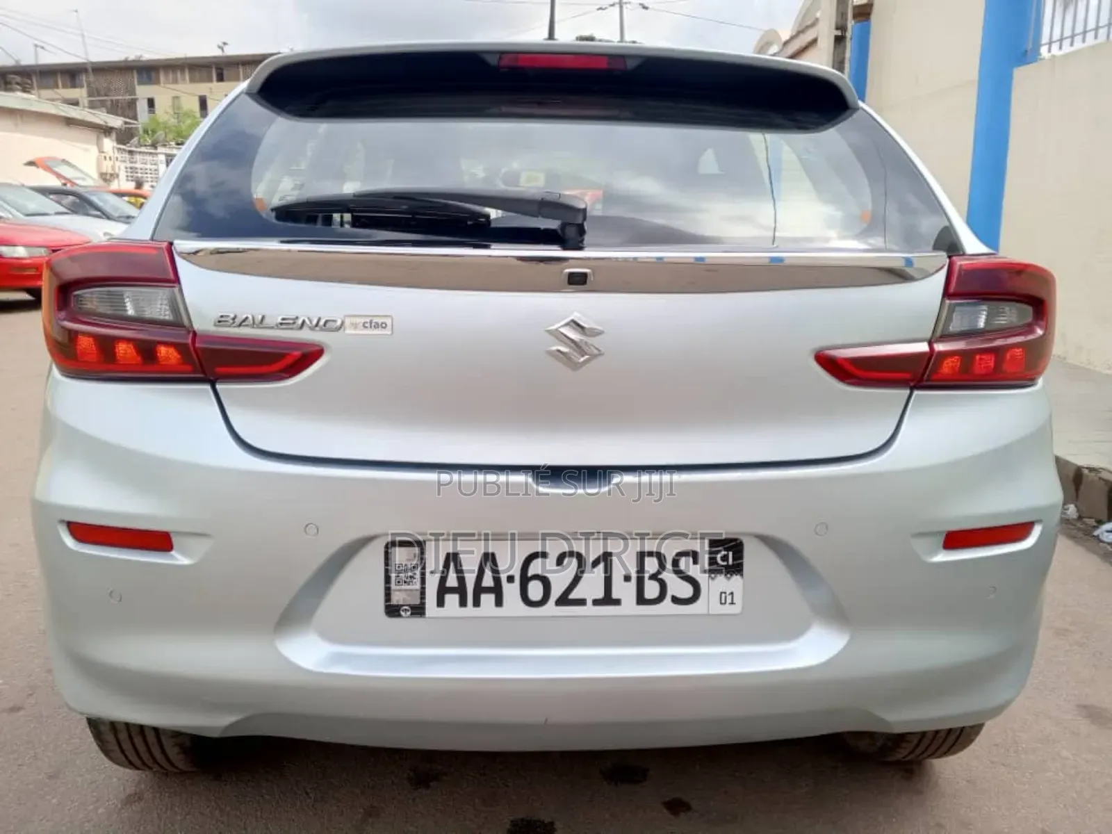 Suzuki Baleno 2023 Gris
