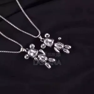 Photo - Chaîne Au Cou