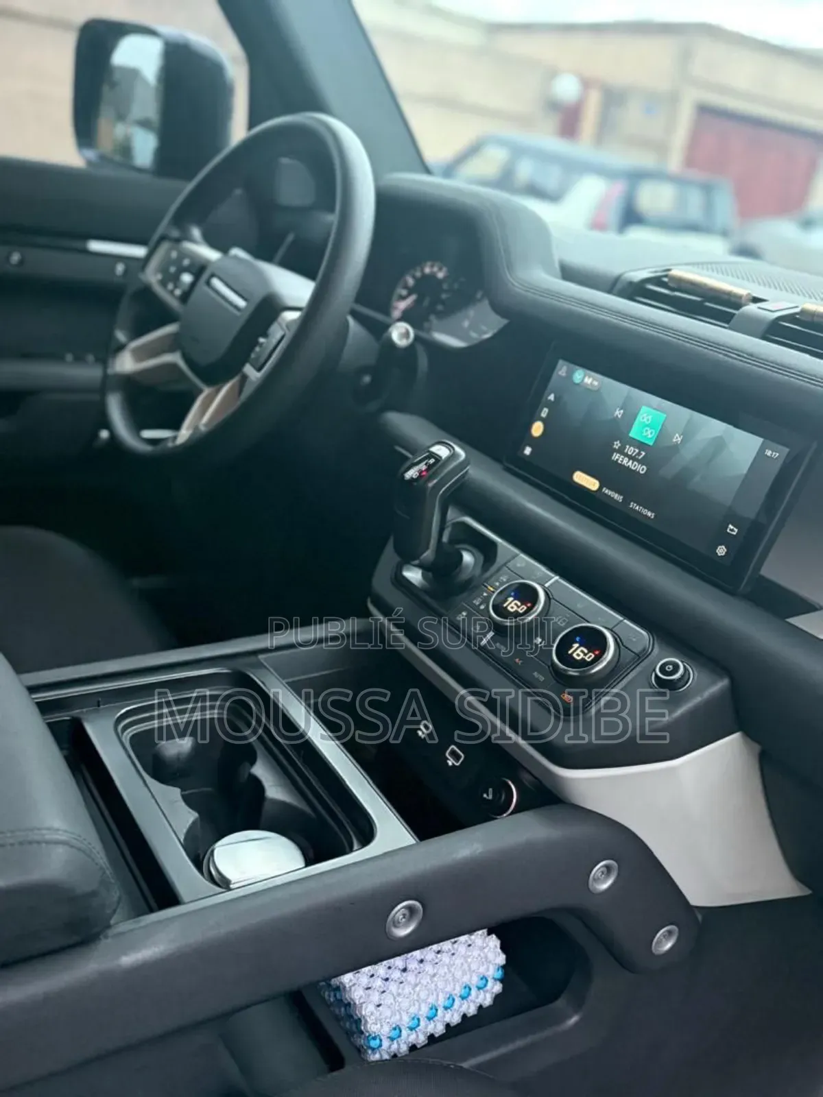 New Land Rover Defender 2022 Noir