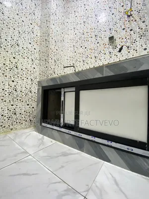 Furnished 5chbre Duplex dans Yozalem, Cocody à Vendre