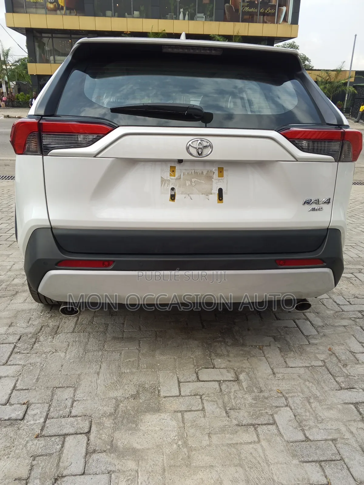 Neuf Toyota RAV4 XLE Premium 2025 Blanc