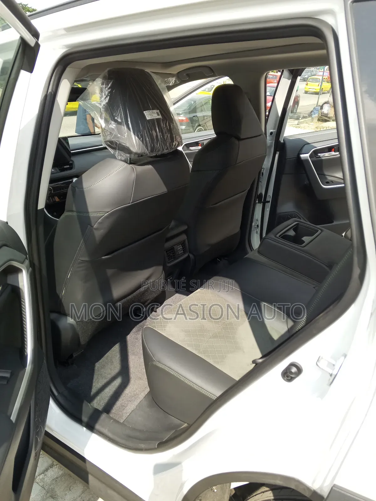 Neuf Toyota RAV4 XLE Premium 2025 Blanc