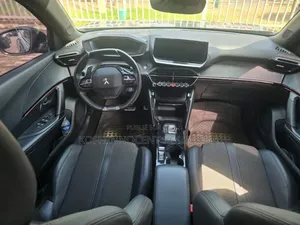 New PEUGEOT 2008 2025 Noir