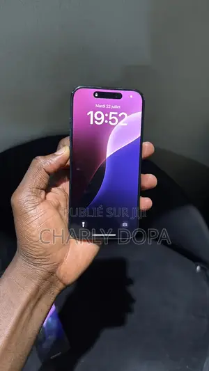 Pomme iPhone 15 Pro 256 GB Bleu