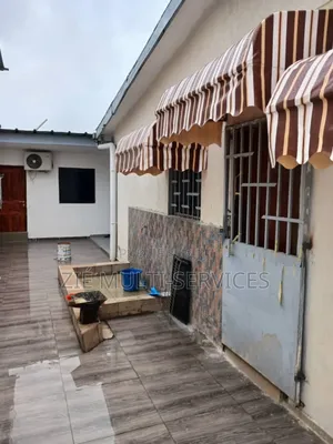 Furnished 4chbre Villa dans Zié Multi-Service, Cocody à Vendre