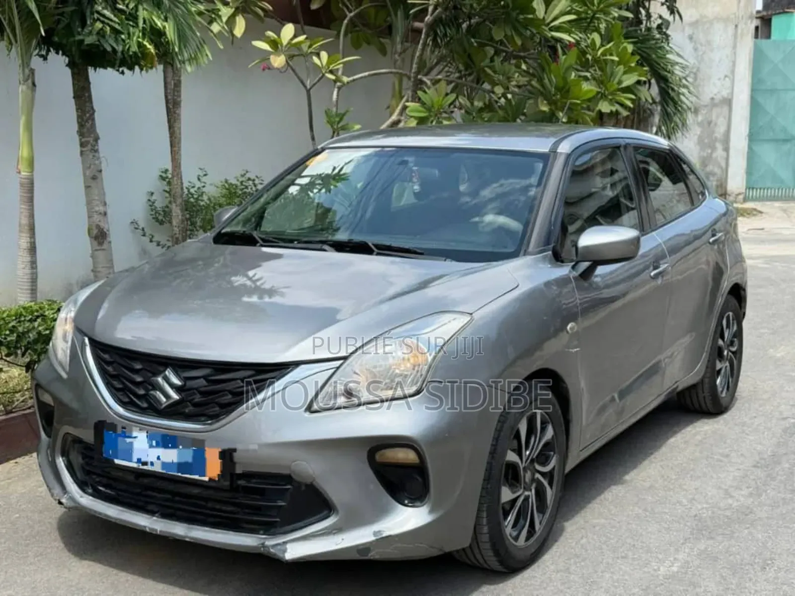 Suzuki Baleno 2023 Gris