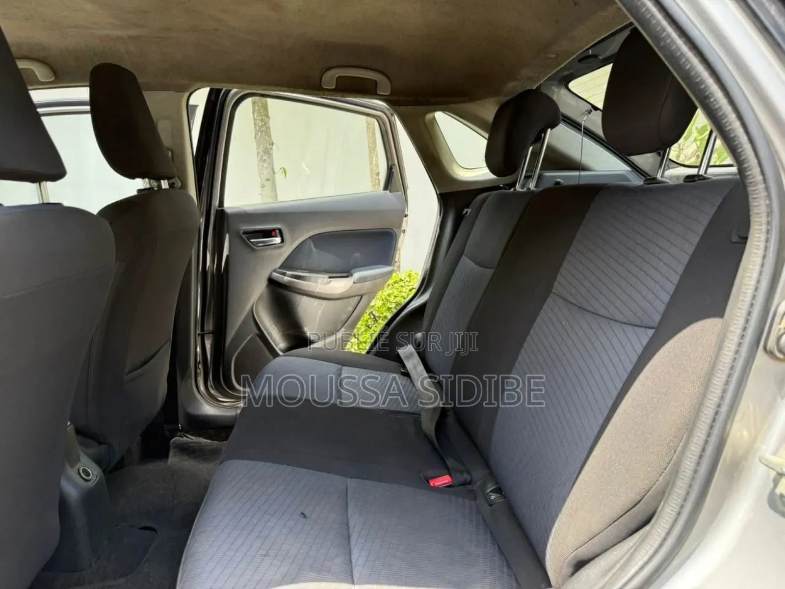 Suzuki Baleno 2023 Gris