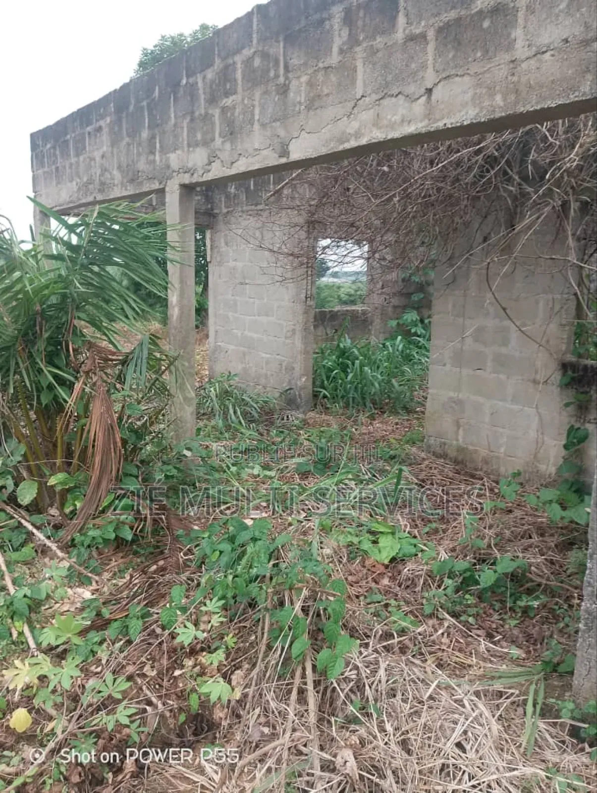 6chbre Maison dans Zié Multi-Service, Songon à Vendre