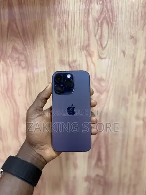 Photo - Pomme iPhone 14 Pro 256 GB Violet