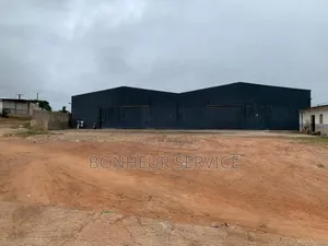 Photo - Entrepôts De 2000m2 a Bouaké Cité Cidt