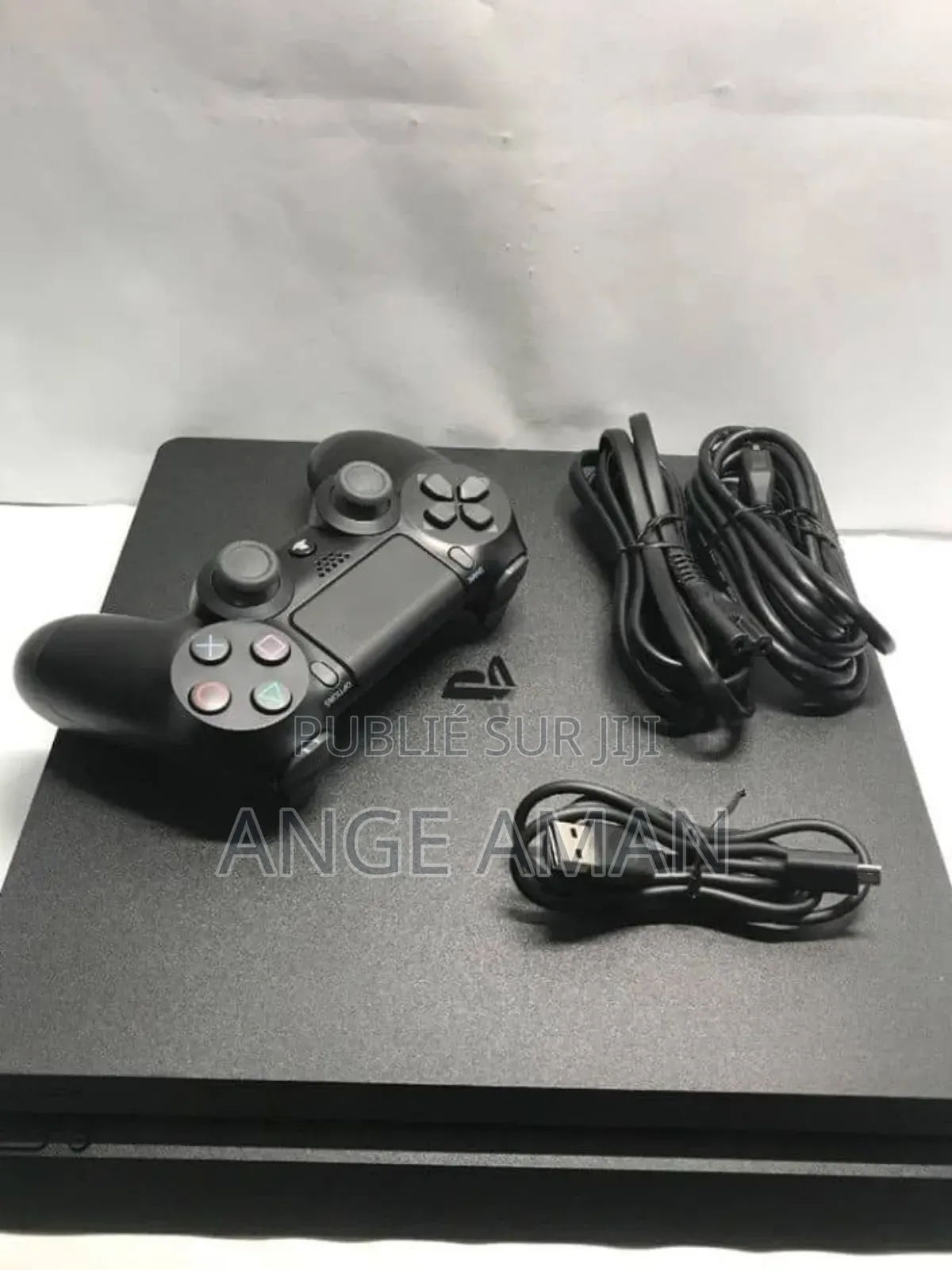 Ps4 Slim Non Craquée + 2 Manettes