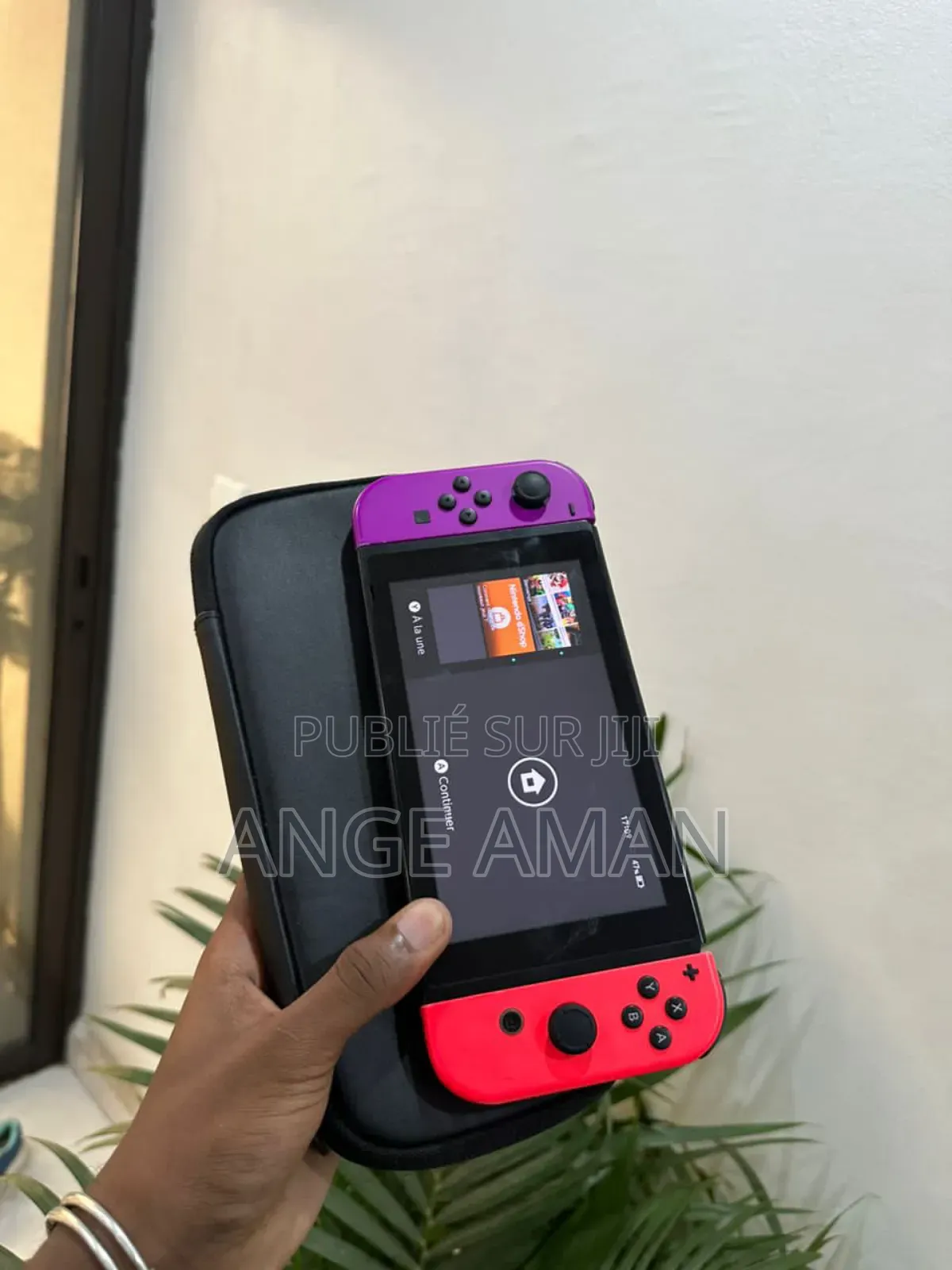 Nintendo Switch Classique Craquée +20 Jeux + Pochette