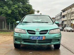 Nissan Almera 2000 Vert