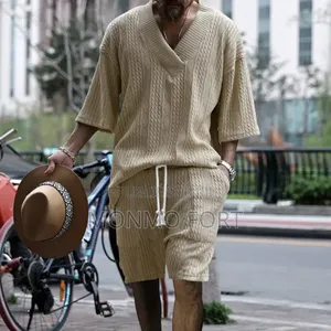 Disponible Les Complets De Qualité Originales