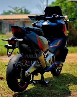 Neuf Honda Forza 2022 Bleu