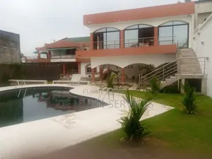 Furnished 14chbre Duplex dans Zié Multi-Service, Cocody à Vendre