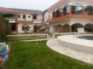 Furnished 14chbre Duplex dans Zié Multi-Service, Cocody à Vendre