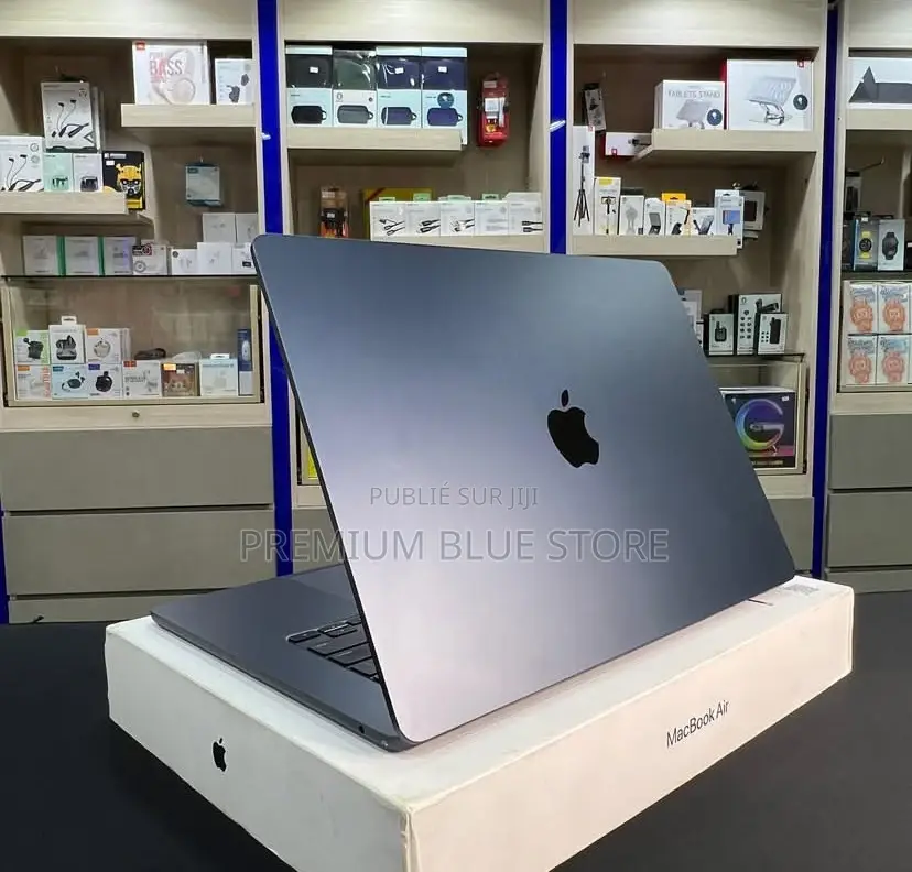 Neuf Pomme MacBook Air 2023 M2 16GB Apple M2 SSD 256GB