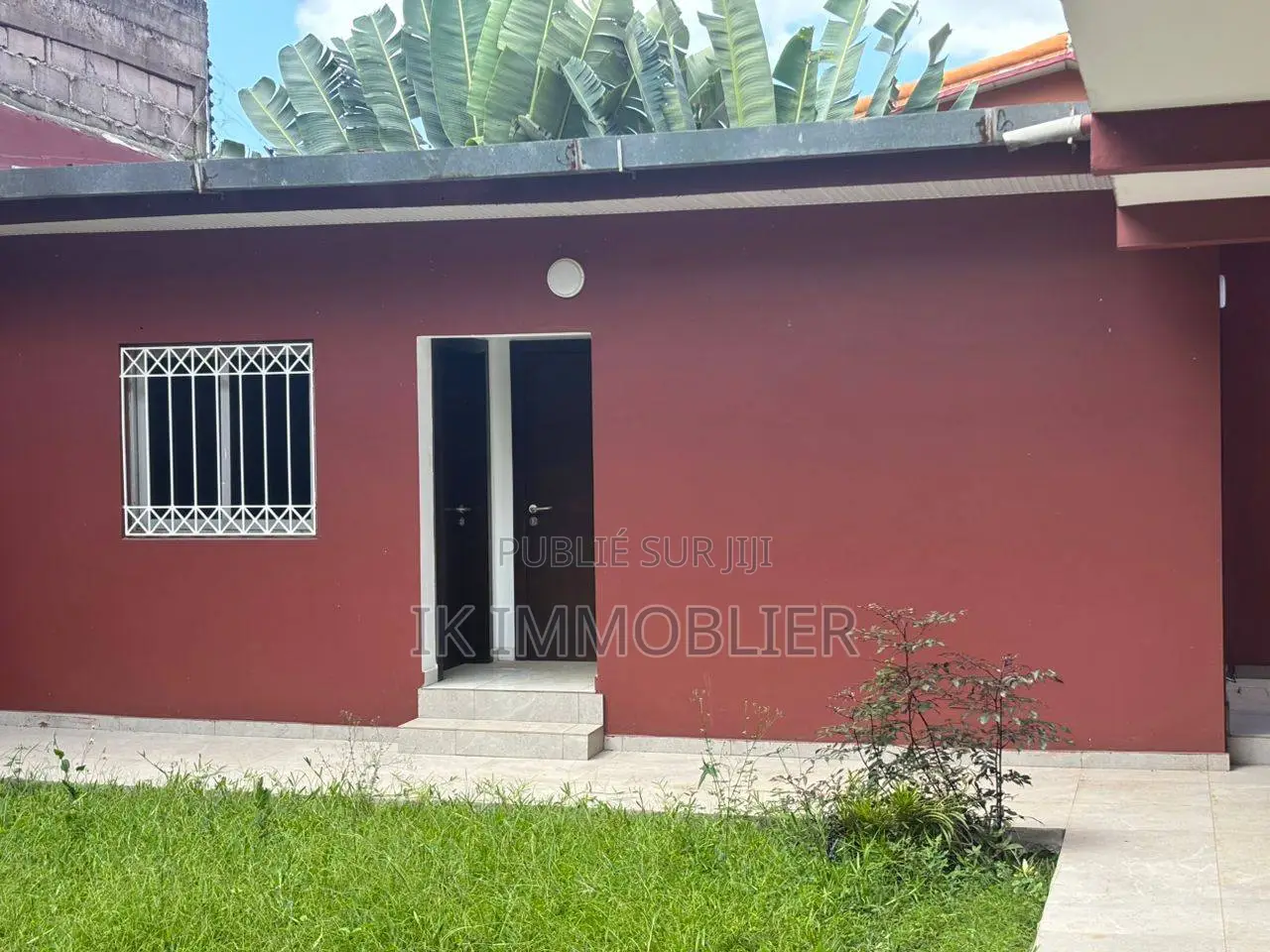 5chbre Villa dans Ik Immobilier, Cocody à Louer