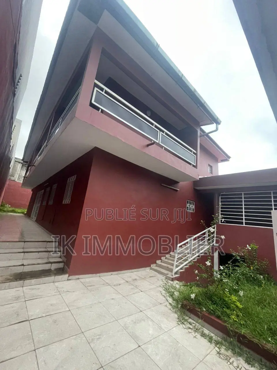 5chbre Villa dans Ik Immobilier, Cocody à Louer