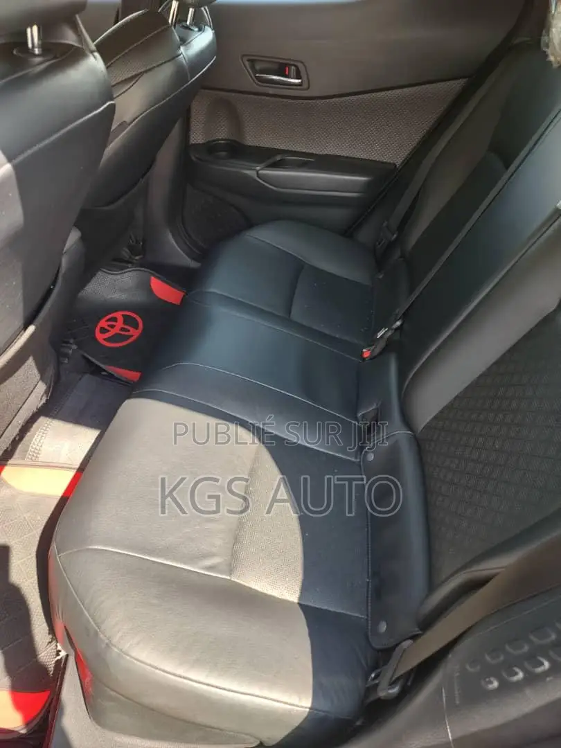 Toyota C-HR Limited 2022 Gris