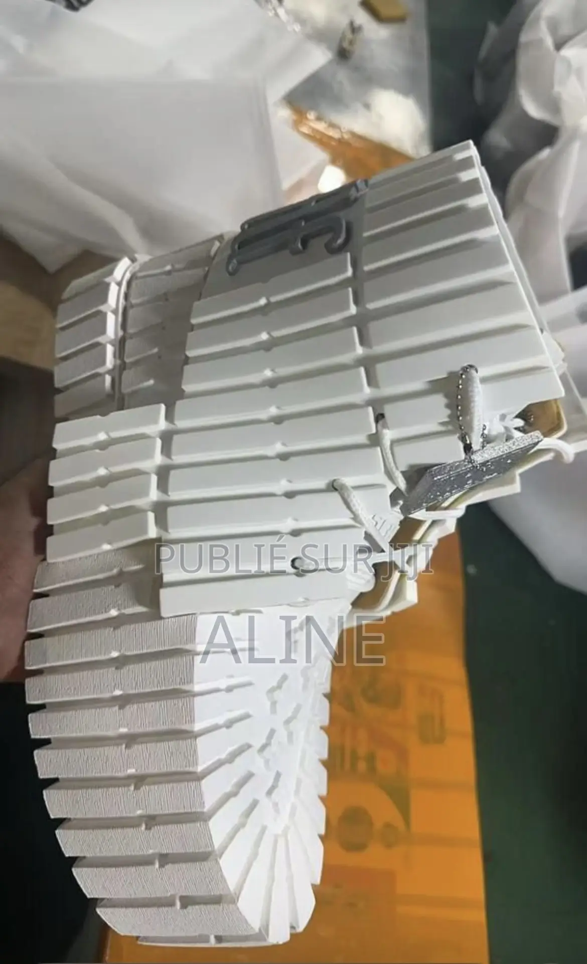 De Belles Paires De Bottes Disponibles