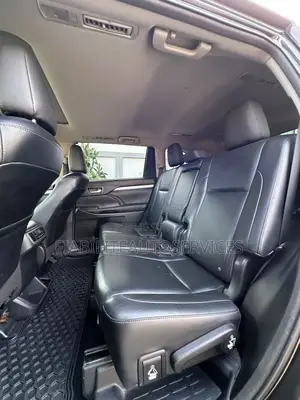 Toyota Highlander XLE 4x4 V6 (3.5L 6cyl 8A) 2018 Noir