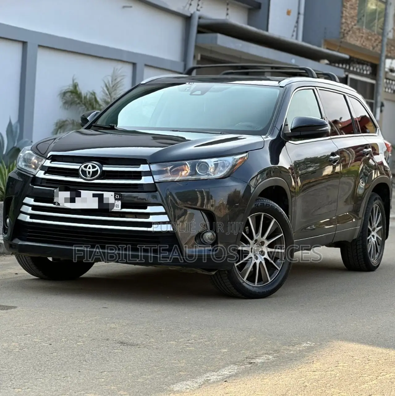 Toyota Highlander XLE 4x4 V6 (3.5L 6cyl 8A) 2018 Noir
