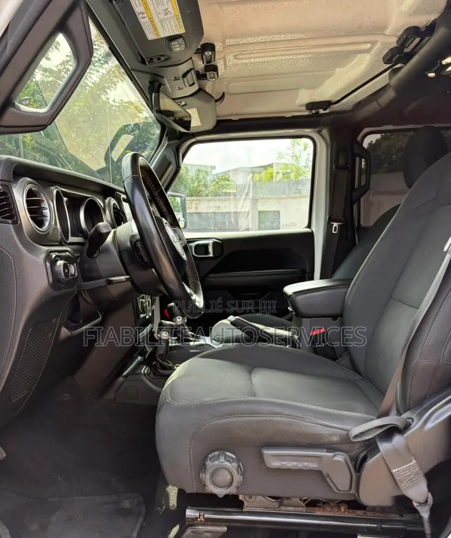 Jeep Wrangler Sport 2021 Blanc